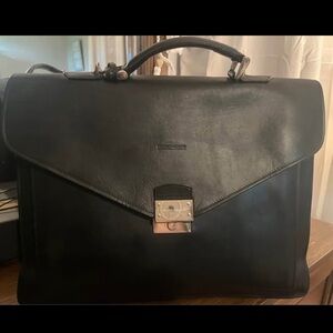 Vintage Dooney & Bourke Elegant Black Leather Briefcase